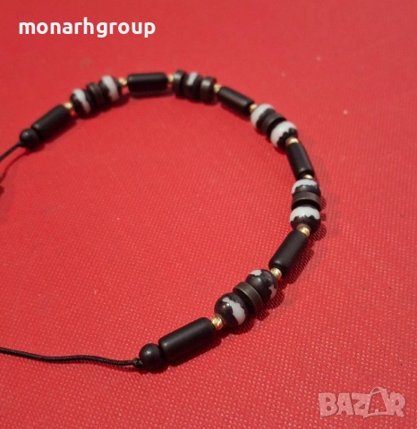 Златна гривна тип конец