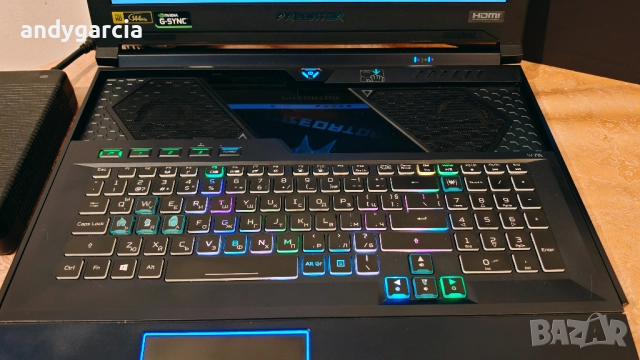 RTX 2080 8GB/Core i9-9980HK/17.3 G-SYNC 144Hz IPS/32GB RAM/1024GB SSD/Acer Predator Helios 700, снимка 9 - Лаптопи за игри - 52365348