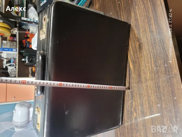 твърд куфар дипломатическо куфарче (Attache Case / Briefcase) , снимка 6 - Куфари - 55958572