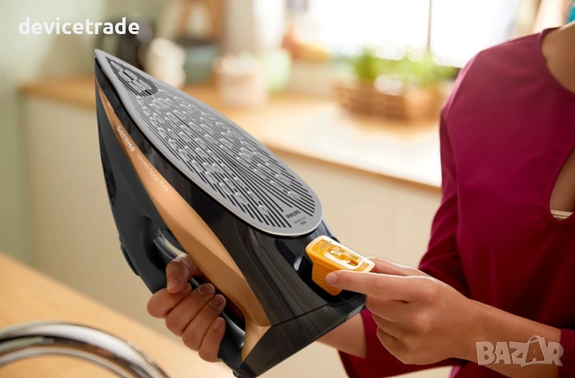 Ютия PHILIPS Series 7000 DST7040/80, 2800 W, 250 g/min, снимка 5 - Ютии - 53824862