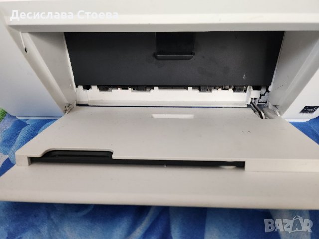 Принтер HP Deskjet 2540 3в1, снимка 2 - Принтери, копири, скенери - 39400146