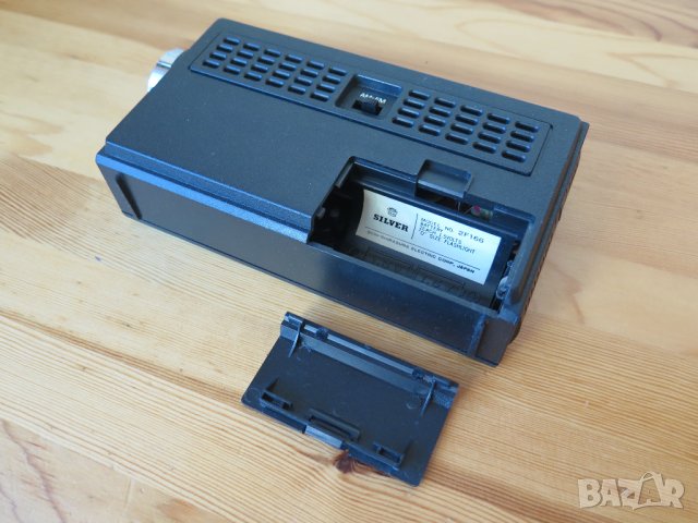 Vintage solid state 2 band SILVER 2F166 ,1975г,Japan, снимка 13 - Радиокасетофони, транзистори - 39170281