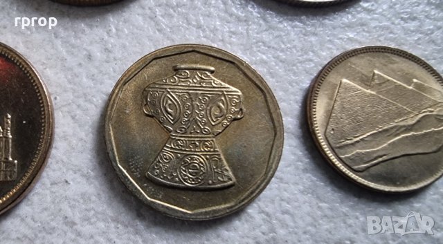 Египет. Лот. Египетски пиастри. Египетски паунд. UNC.  Чисто нови. 7 бройки., снимка 11 - Нумизматика и бонистика - 44236849