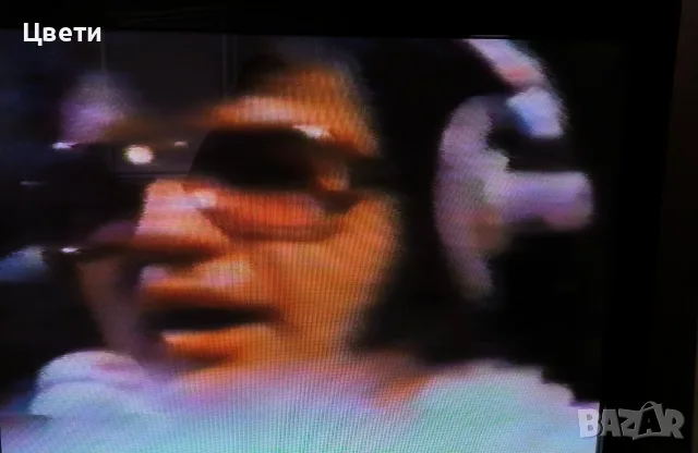 VHS видеокасета "Elvis On Tour", снимка 5 - Плейъри, домашно кино, прожектори - 56196431
