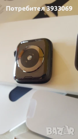 Apple Watch 5 GPS 44, снимка 4 - Смарт гривни - 50619137