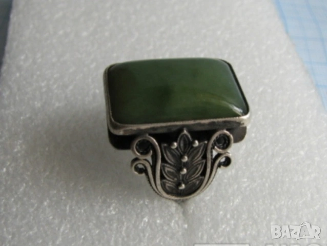 Сребърен пръстен СССР нефрит, снимка 2 - Пръстени - 53366032