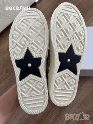 Dior чисто нови оригинални в кутия , снимка 2 - Дамски ежедневни обувки - 50433103