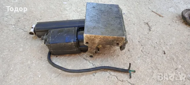 Продавам хидравлика за извъвбордов двигател Mercury 40/50HP, снимка 3 - Части - 56275501
