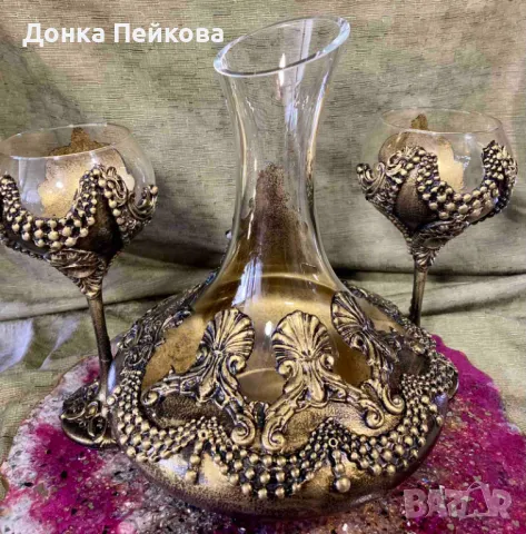 Ръчно изработен сервиз . декантер с две чаши в злато, снимка 4 - Сервизи - 49107939