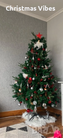 Изкуствена елха Luxury Diamond с червен глог и шишарки, снимка 6 - Декорация за дома - 52111998