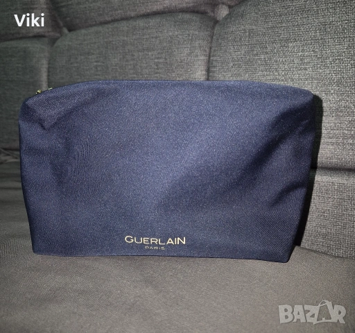 Оригинален чисто нов Guerlain несесер за гримове