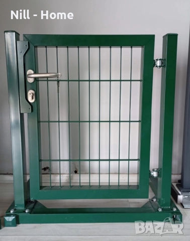 Дворни врати- оградни пана - оградни колове