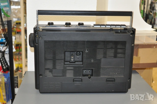 Радиокасетофон Hitachi TRK5320E, снимка 3 - Радиокасетофони, транзистори - 53511494