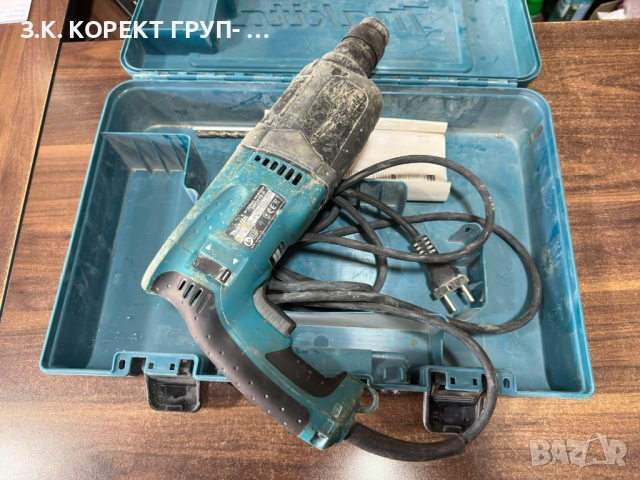 Електрически перфоратор Makita HR2470, 780 W, 2.4 J, с куфар, снимка 3 - Други инструменти - 52934090