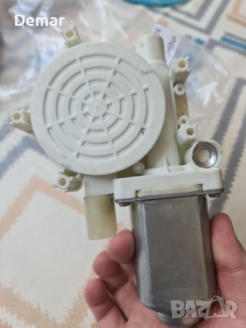 Механизъм/моторче за прозорец за 5 серия, снимка 8 - Части - 41537096