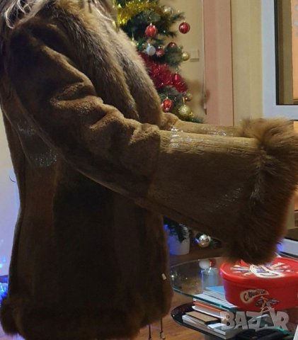 Луксозно Палто , снимка 2 - Палта, манта - 34440784