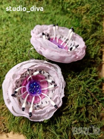 Обеци цветя