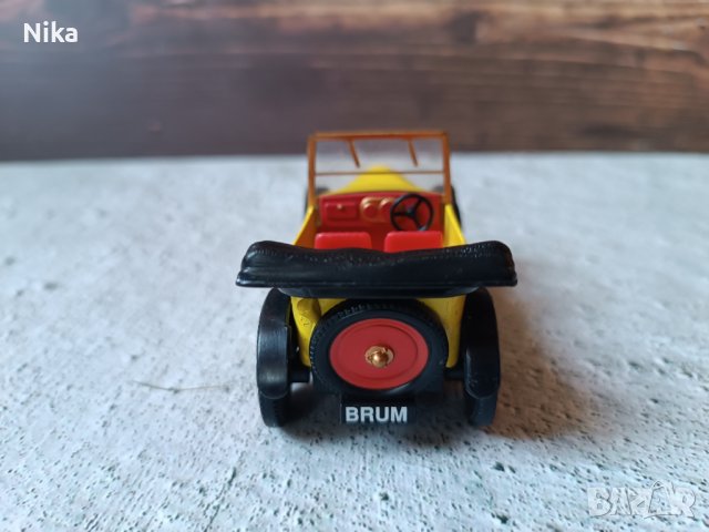 Corgi модел на известната количка от тв детско Brum, снимка 2 - Колекции - 44285125