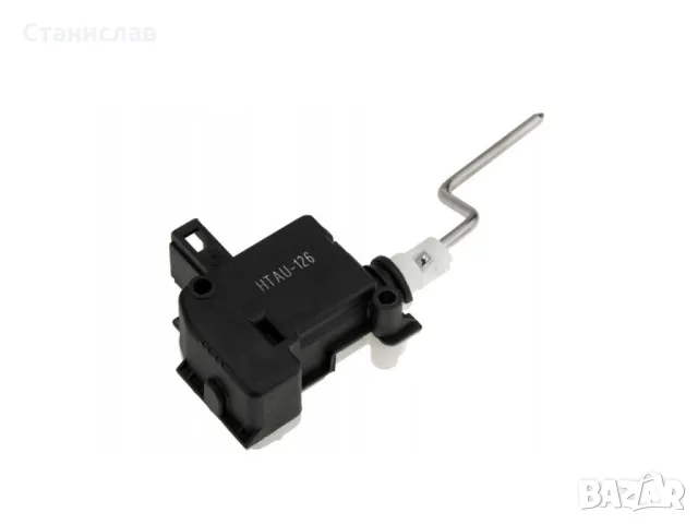 VW Passat B7 Моторче за заключване на резервоар 