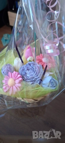 Букет от ароматни сапунени цветя , снимка 6 - Ръчно изработени сувенири - 53761693