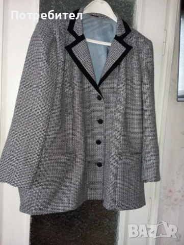 Дамски вълнен  костюм – пола и сако за едри дами  , снимка 3 - Костюми - 52519727