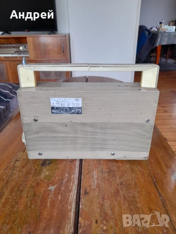 Старо Радио,Радиоприемник Меридиан #2, снимка 4 - Антикварни и старинни предмети - 53458033