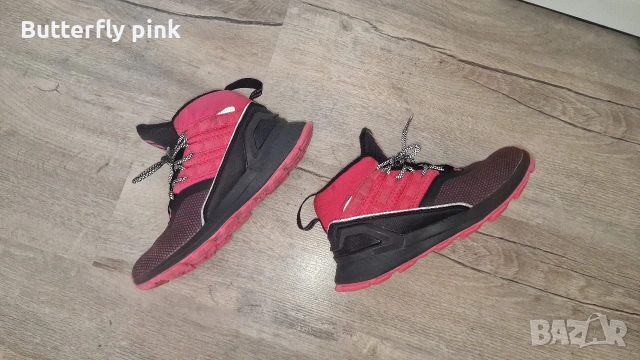 Adidas 34 номер Детски оригинални обувки/боти, снимка 4 - Детски боти и ботуши - 53702978