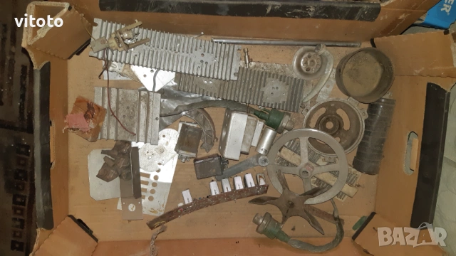 Стара електроника, снимка 7 - Антикварни и старинни предмети - 53444375