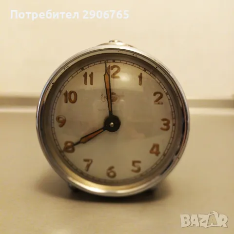 Часовник будилник Севани Еревански СССР работещ, снимка 8 - Антикварни и старинни предмети - 49193567
