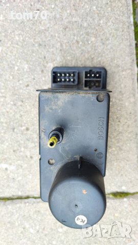 Вакуум помпа за централно заключване Мерцедес W202, снимка 5 - Части - 40673025