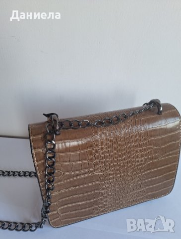 Дамска чанта , снимка 4 - Чанти - 42198294