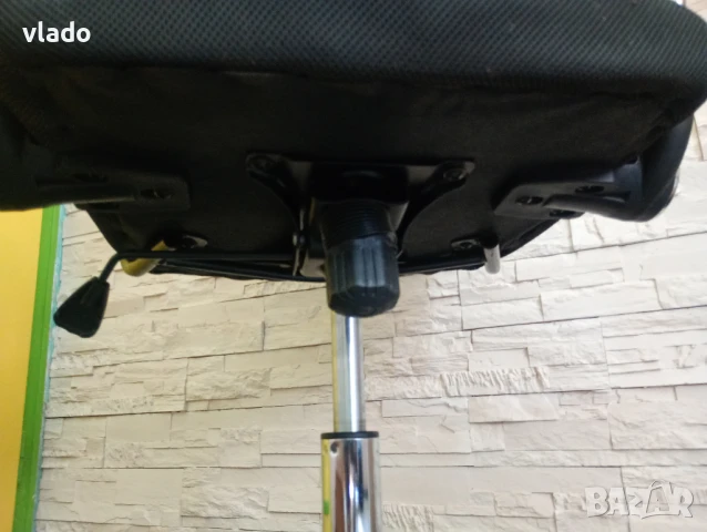 Офис стол, снимка 6 - Столове за офис - 50845414