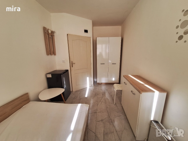 обзаведена стая Редута след основен ремонт с чисто нови мебели , снимка 6 - Стаи под наем - 44388147