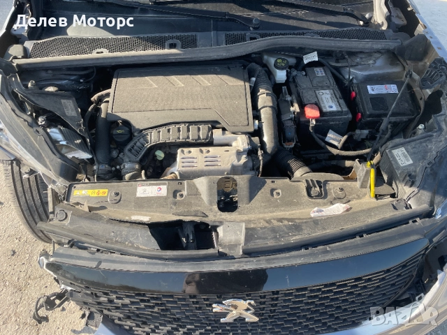 Peugeot 2008 двигател HNK, 1.2 PureTech 101 кс., 6 ск.,  37 000 km., 2021 г., euro 6D, Пежо 2008 1.2, снимка 14 - Автомобили и джипове - 51708839