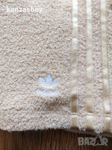 adidas Originals Knit Shorts Neutrals Stylerunner - страхотни дамски панталони КАТО НОВИ, снимка 9 - Спортни екипи - 40901171