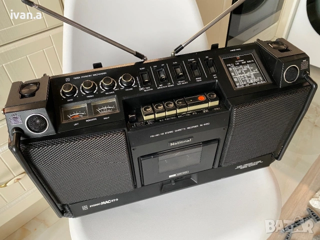 National Panasonic RS-4250, снимка 2 - Радиокасетофони, транзистори - 53302439