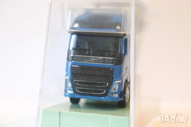 AWM H0 1/87 VOLVO ВЛЕКАЧ КАМИОН МОДЕЛ ТИР СИН, снимка 5 - Колекции - 50784267