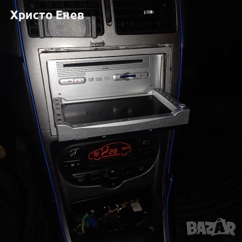 мутимедиа за автомобил в добро състояние, снимка 2 - Аксесоари и консумативи - 52630732