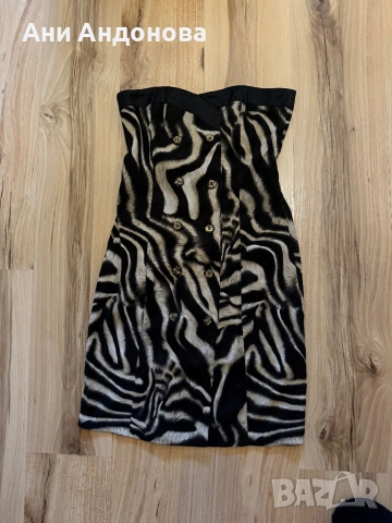 Рокля над коляното