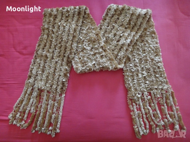 Зимен шал в жълто, снимка 2 - Шалове - 53140989