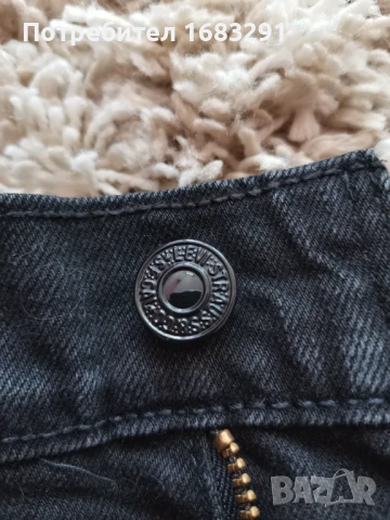 Дамски дънки Levis в отлично състояние, снимка 8 - Дънки - 50673175