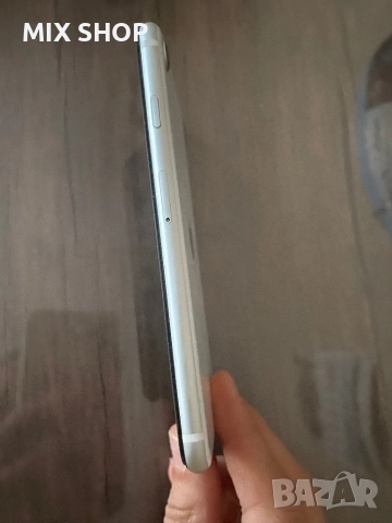 Телефон IPhone SE 2020 , снимка 6 - Apple iPhone - 52343351