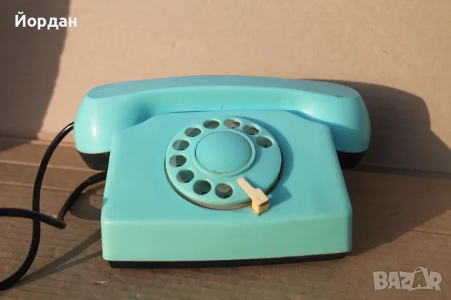 Стара детска играчка телефон  1982-ра година