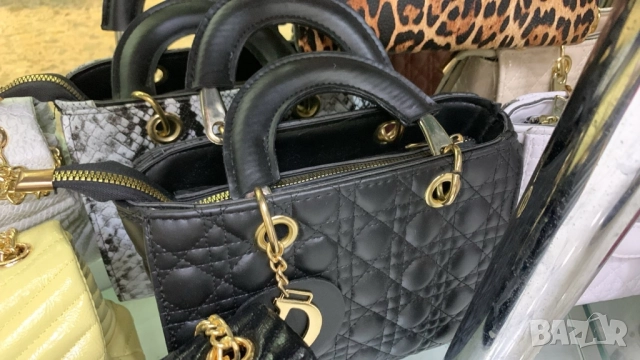 чанта christian dior, снимка 2 - Чанти - 50741537