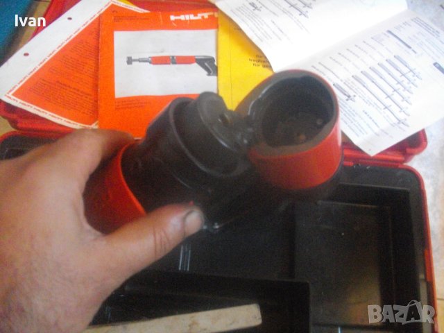 HILTI DX400 B-Пистолет Директен Монтаж В Бетон и Метални Конструкции-Комплект Аксесоари-Почти Нов, снимка 17 - Други инструменти - 42446051