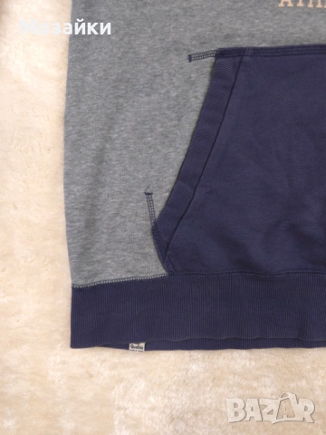 Puma Hoodie с ретро спортен distressed велурен принт, като ново, размер M, снимка 5 - Спортни дрехи, екипи - 53596195