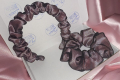 Сатенена диадема в комплект със голямо сатенено скрънчи , снимка 1 - Аксесоари за коса - 36337674