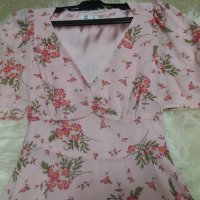 УНИКАЛНО КРАСИВА розова рокля на цветя шифон с подплата , снимка 2 - Рокли - 41520055