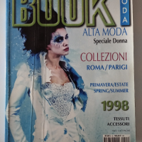 Book Moda Alta Moda 1998, снимка 1 - Списания и комикси - 36130494