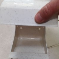 Пластмасова кутия за тоалетна хартия, снимка 2 - Кутии за съхранение - 38876528